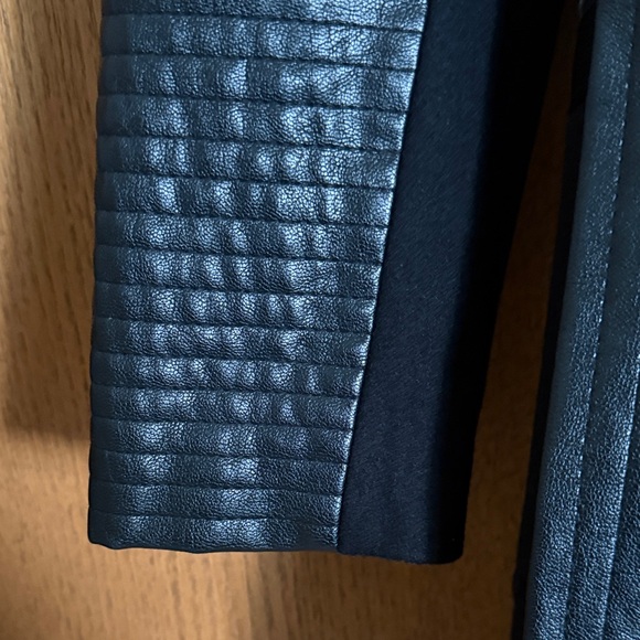 Via Spiga Black Trench Coat with Faux Fur and Faux Leather Accents - Picture 3 of 7